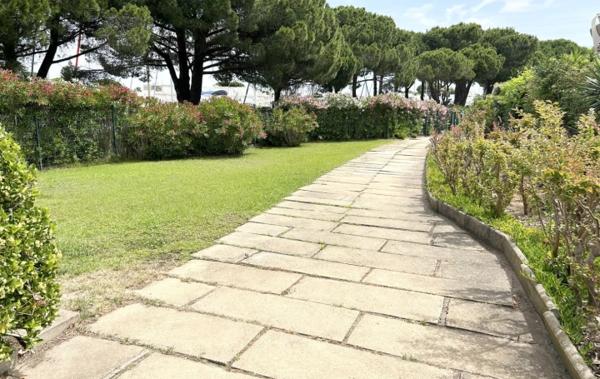 Vente Studio + Parking Privatif rénové(e) Le grau-du-roi   