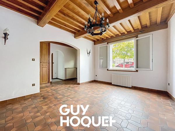 Maison de Village, 115m², 3 Chambres, Proche des Commodités - 69840 JULIENAS