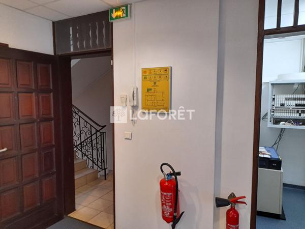 Location bureau Cayenne - 5 pièce(s) - 104 m² - 1 900 € / mois