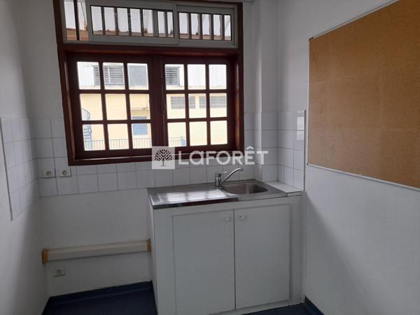 Location bureau Cayenne - 5 pièce(s) - 104 m² - 1 900 € / mois