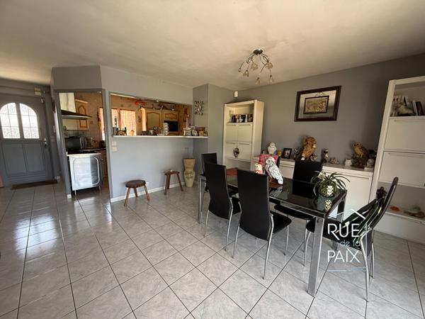 86140 LENCLOITRE Maison Lencloitre 4 pièce(s) 90.72 m2