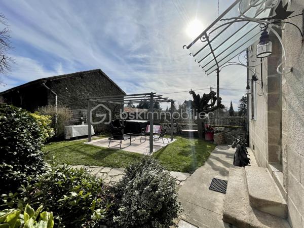 Maison en pierre de 186 m²