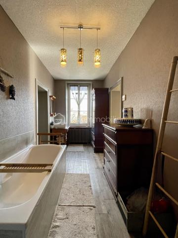 Maison en pierre de 186 m²