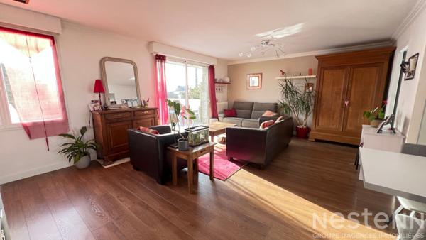 Maison familiale de 159 m² au sol, quatre chambres et avec un appartement indépendant - proche du bourg de Pluneret