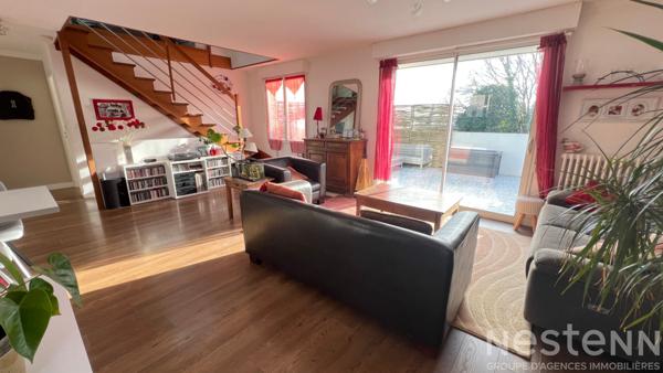 Maison familiale de 159 m² au sol, quatre chambres et avec un appartement indépendant - proche du bourg de Pluneret