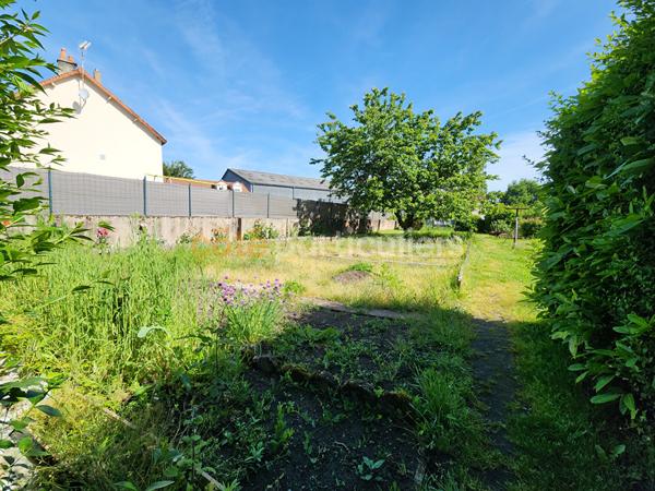 Vente
                Maison80 m² - 4 Pièces -
                    MONTCEAU LES MINES (71300)