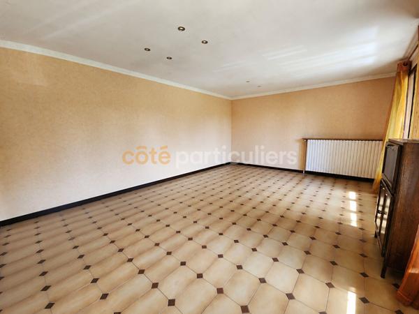 Vente
                Maison80 m² - 4 Pièces -
                    MONTCEAU LES MINES (71300)