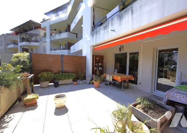 Appartement T3 avec terrasse de 30m² et garage