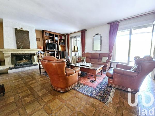 Maison traditionnelle 6 pièces de 202 m² à Cabestany (66330)