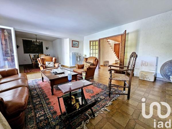 Maison traditionnelle 6 pièces de 202 m² à Cabestany (66330)