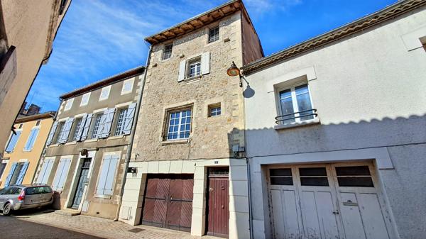 Maison à vendre à La Rochefoucauld-en-Angoumois (16110) - Charente