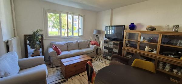 Appartement lumineux et fonctionnel en rez-de-chaussée