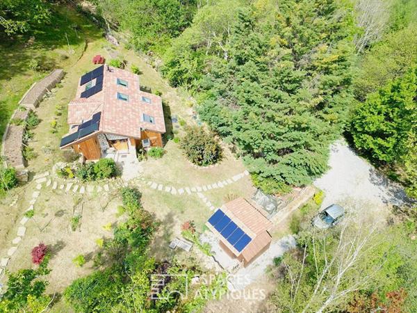 Maison en pierres et bois authentique au coeur du Pays Basque