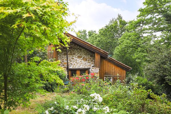 Maison en pierres et bois authentique au coeur du Pays Basque