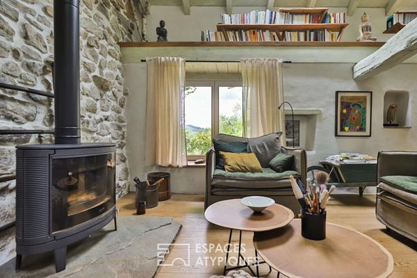 Maison en pierres et bois authentique au coeur du Pays Basque