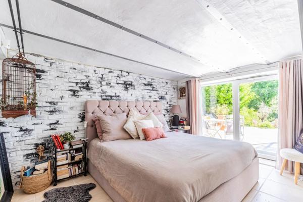 Coup de coeur assuré sur cette magnifique maison entièrement rénovée!