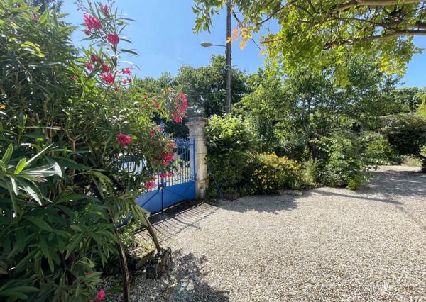 MAISON DE PLAIN-PIED DE 95M² AVEC JARDIN ET GARAGE