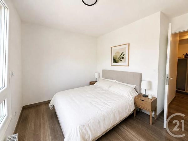 Appartement F4 à vendre  4 pièces - 83,70 m 2   OULLINS  - 69