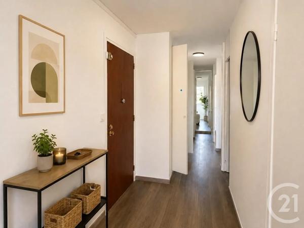 Appartement F4 à vendre  4 pièces - 83,70 m 2   OULLINS  - 69