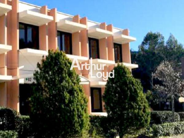 BUREAUX A LOUER 93 m² en R+1 - SOPHIA ANTIPOLIS