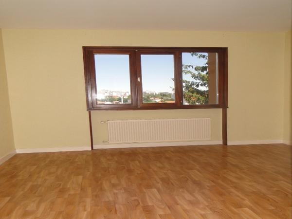 Appartement 4 pièces de 87 m² à Clermont-ferrand
