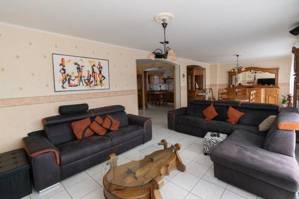 Maison à vendre 7 pièces (54)