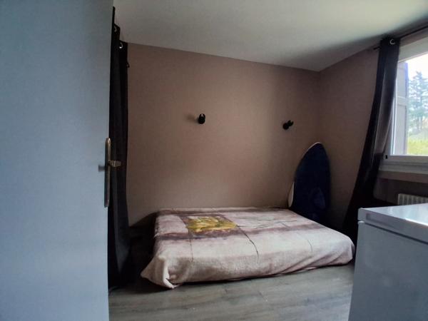 Le Chambon-Feugerolles (42) Maison 7 pièces, 4 chambres, garage