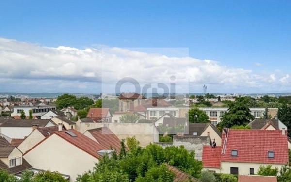 Appartement à vendre    5 pièces • 101,69 m2 Argenteuil