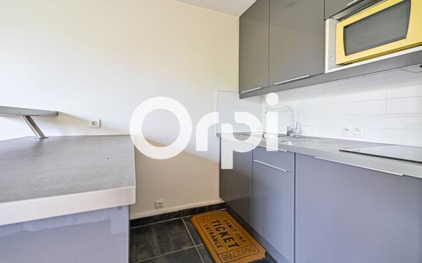 Appartement à vendre    1 pièce • 25 m2 Courbevoie