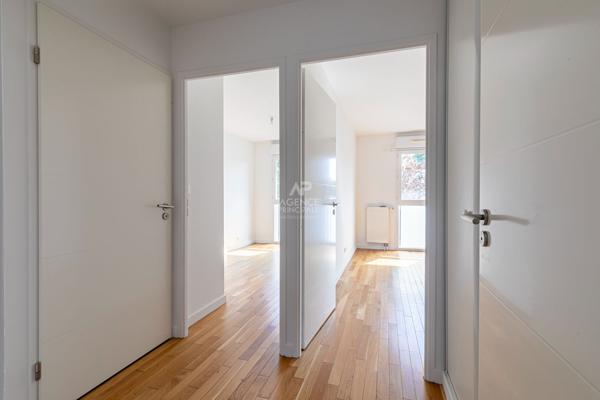 Appartement Nanterre 3 pièce(s) 63.94 m2 375 000 € **  - Référence  15571