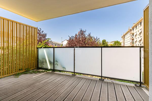 Appartement Nanterre 3 pièce(s) 63.94 m2 375 000 € **  - Référence  15571