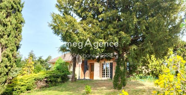 Maison à PREMILHAT, 03410 - 7 pièces 191m²