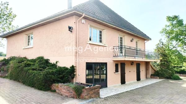 Maison à PREMILHAT, 03410 - 7 pièces 191m²