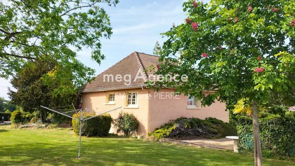 Maison à PREMILHAT, 03410 - 7 pièces 191m²