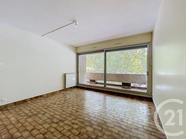 Appartement T3 à vendre  3 pièces - 53 m 2   BAGNOLS SUR CEZE  - 30