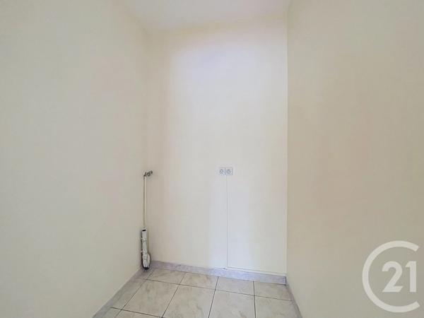 Appartement T3 à vendre  3 pièces - 53 m 2   BAGNOLS SUR CEZE  - 30