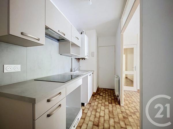 Appartement T3 à vendre  3 pièces - 53 m 2   BAGNOLS SUR CEZE  - 30