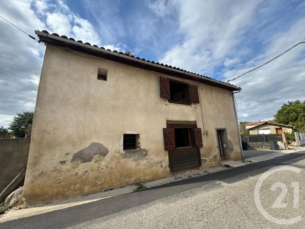 Maison à vendre  4 pièces - 91,90 m 2   LES PUJOLS  - 09