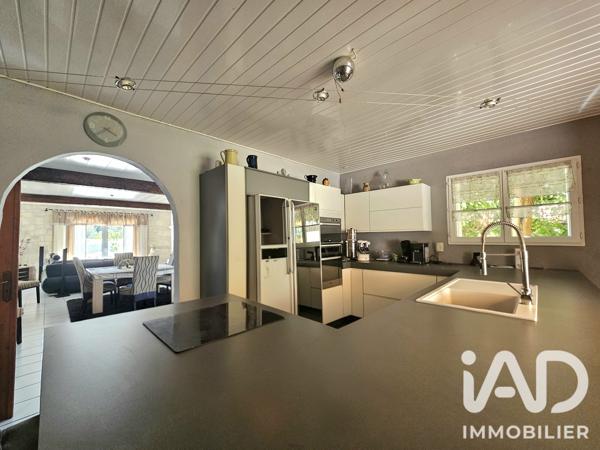 Maison à vendre 4 pièces 123 m² Le Cannet-des-Maures