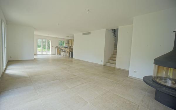 Maison à vendre    7 pièces • 192,94 m2 Mouans-Sartoux