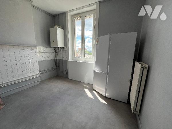 Cote chaude au calme, 1 Rue André Chenier, Immeuble de rapport 475 m² de 10 lots, caves +garage
