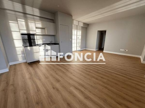 Location Appartement 3 pièces 66.42 m² - 32 rue du maréchal de lattre de tassigny Blois 41000