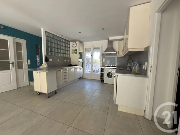 Maison à vendre  5 pièces - 149 m 2   AGDE  - 34