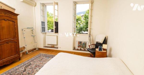 INVESTISSEMENT LOCATIF - APPARTEMENT CENTRE VILLE -  NYONS