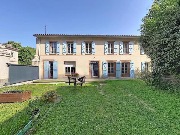 Maison de caractère 195 m² avec jardin, studio et garage