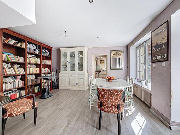 Maison de caractère 195 m² avec jardin, studio et garage