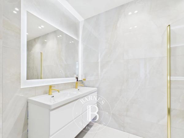 Neuilly-sur-Seine, Appartement 5 Chambres -  242 m² à vendre