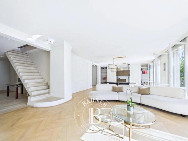 Neuilly-sur-Seine, Appartement 5 Chambres -  242 m² à vendre