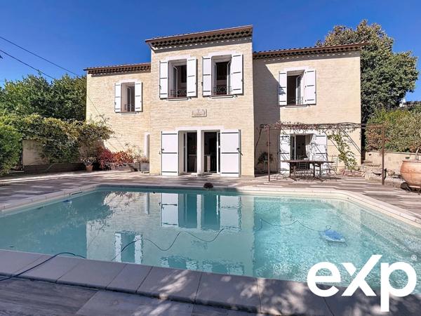 Ancien moulin rénové en bastide avec piscine