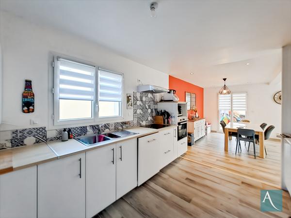 Maison 2020 /5 Pièces de 95 m², 3 chambres.